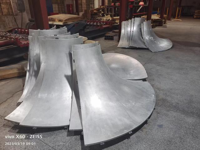 Aluminum Double Courved Column Cover And Ceilings