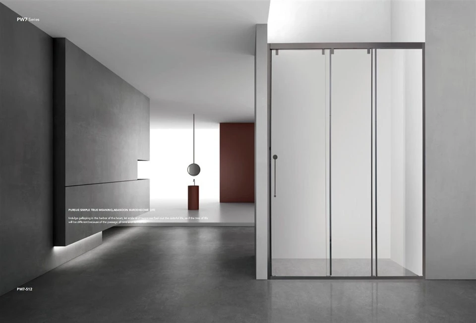 Round Short Vertical Handle Shower Room